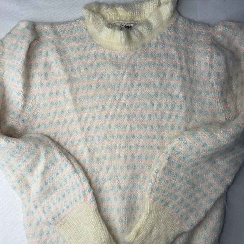 David Brett Vintage 80’s Pullover Sweater Pastel. ruffles, puffy shoulder